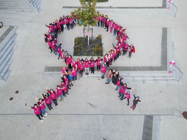 [RETOUR EN IMAGES : CRAPONNE-EN-ROSE 🎗️🎀]