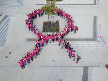 [RETOUR EN IMAGES : CRAPONNE-EN-ROSE 🎗️🎀]